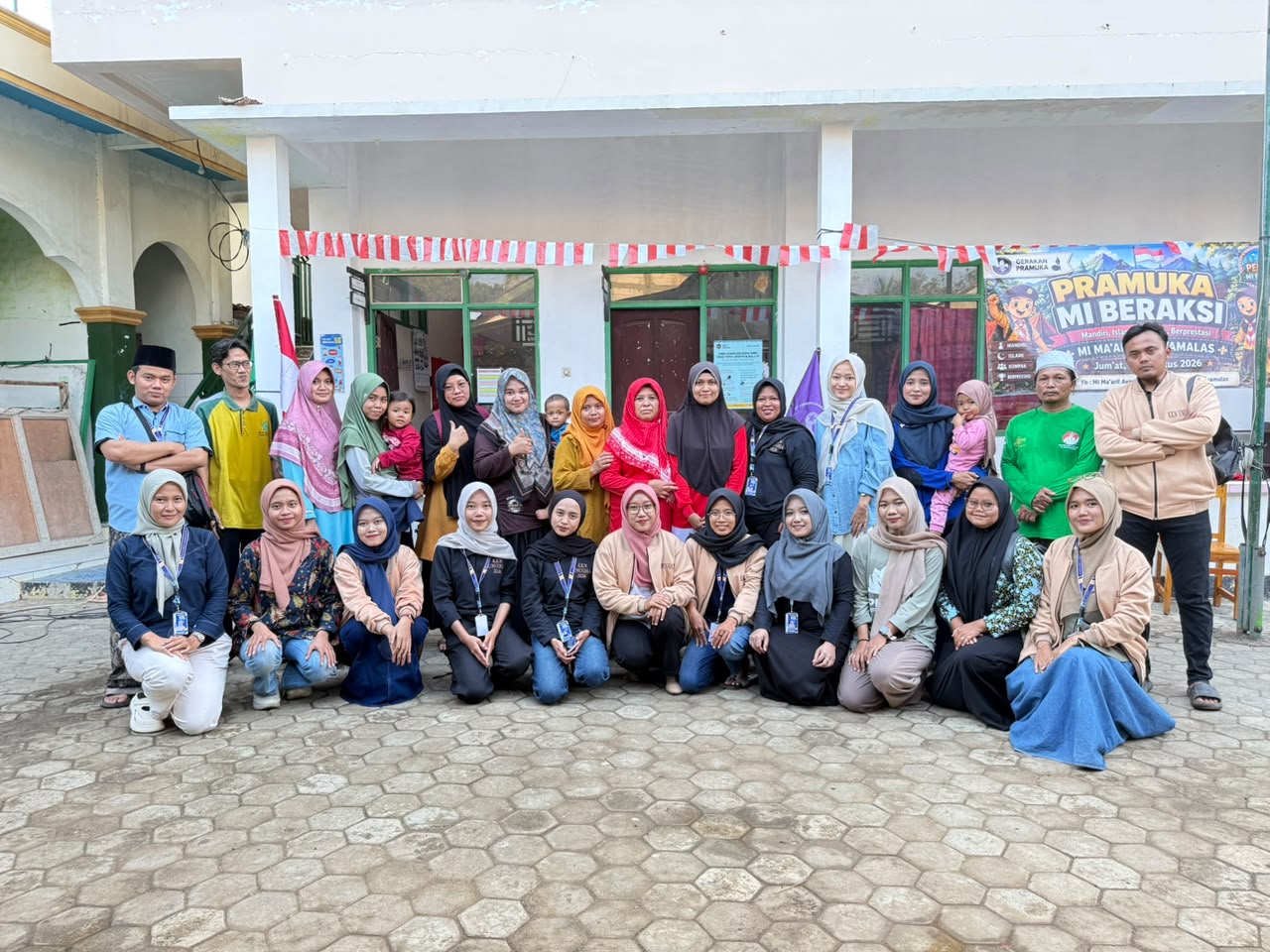 Semarak Kemerdekaan, KKN DR Kelompok 03 UNUGHA Ikuti dan Bantu Pelaksanaan Lomba Bersama Santri Madin dan TPQ